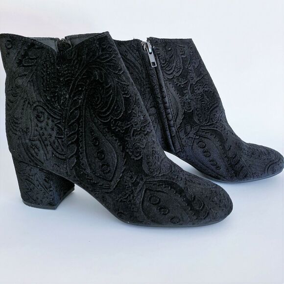 Zigi Soho Black Paisley Velvet Booties Womens Sz 8.5 Nydia Embossed Ankle Boots - Picture 4 of 10